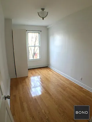 Rented by Bond New York | media 25