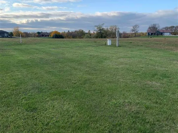 3096 145th Ct, Riverside, IA 52327