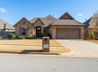19116 Pinehurst Trail Dr, Edmond, OK 73012