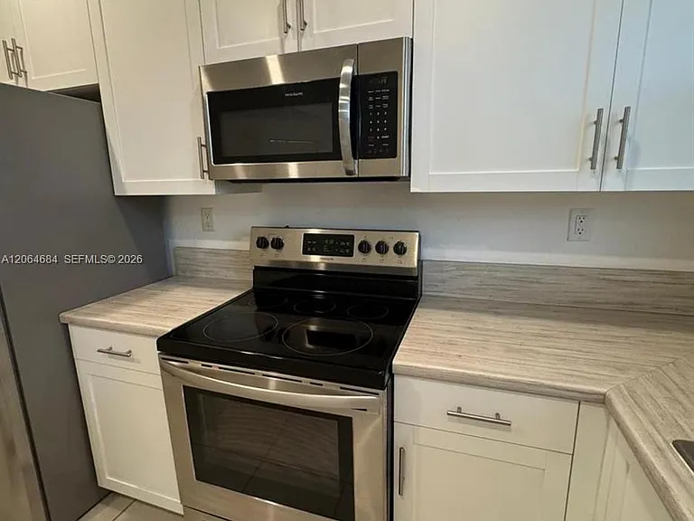 768 NE 206th Ter #768 — Photo 5