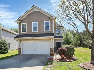 4528 Stone Mountain Dr, Gastonia, NC 28054