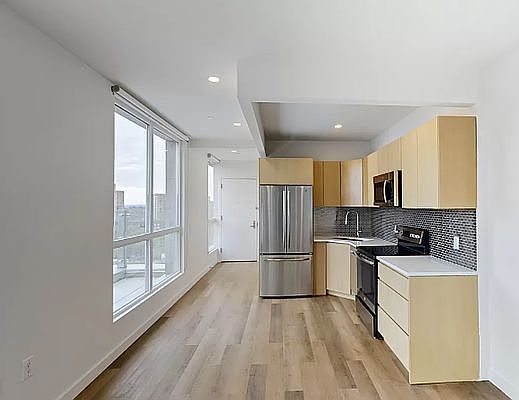 1st image of 814 Amsterdam Ave #15PP