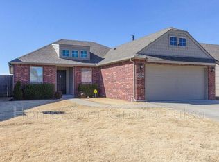 4306 N 33rd Ct, Broken Arrow, OK 74014