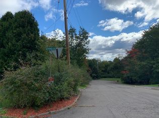 3 Corsica Ct, Endicott, NY 13760