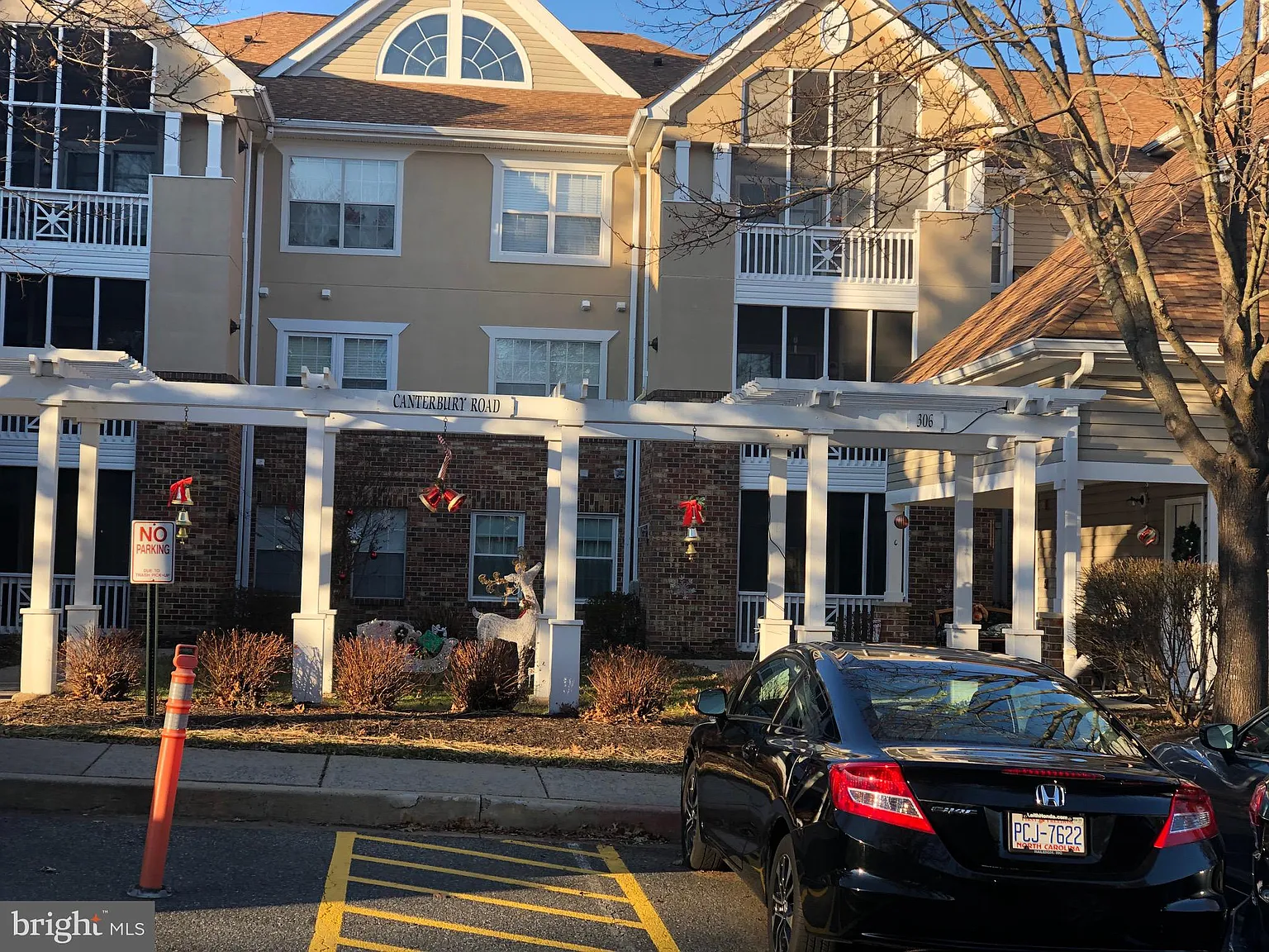 306 Canterbury Rd APT I photo 1