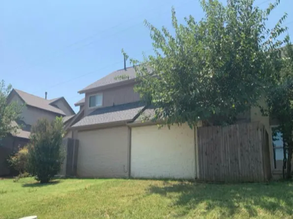 7344 NW 101st St, Oklahoma City, OK 73162