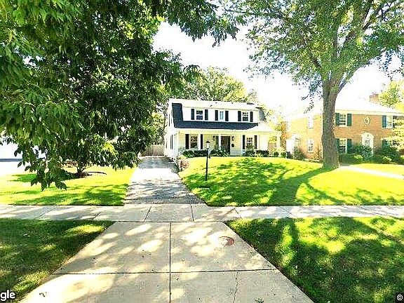 3rd image of 1897 Clifton Ave