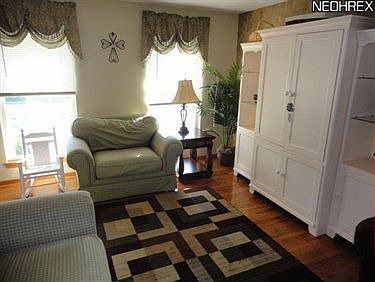 2nd image of 564 Westminster Cir