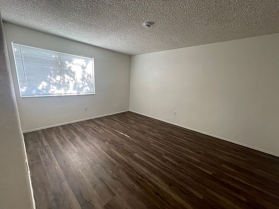 5th image of 252 McNary Cir #252