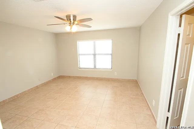 7807 Pecan Hts — Photo 22