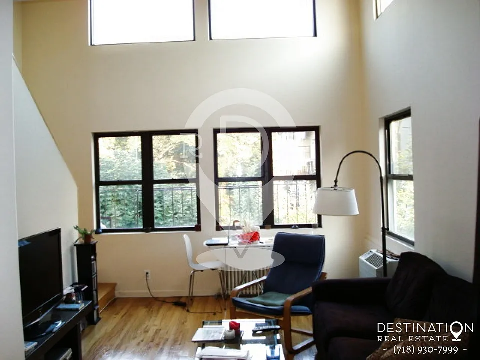 Living Room 15x11