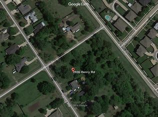 2936 Henry Rd, Lancaster, TX 75134