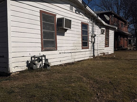 2nd image of 2819 Village Creek Rd