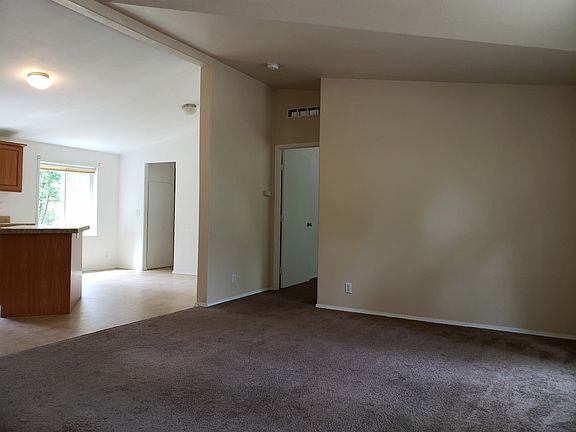 4th image of 45828 Baker Dr