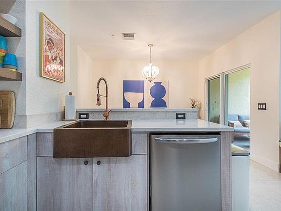 5th image of 1910 Coastal Bay Blvd Floor 3343