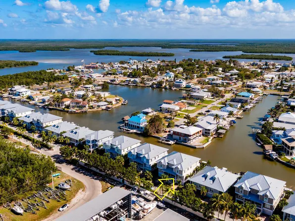 362 Angler Dr #1502, Goodland, FL 34140