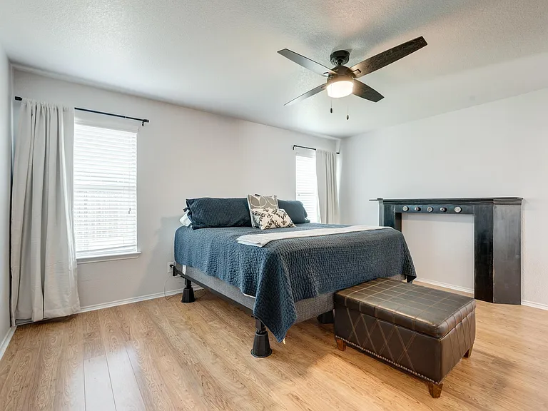 542 Del Mar Dr — Photo 17