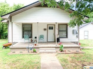 308 N Harrison St, Mc Gregor, TX 76657