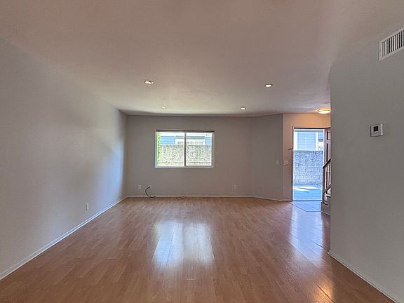 4th image of 131 W Central Ave APT B