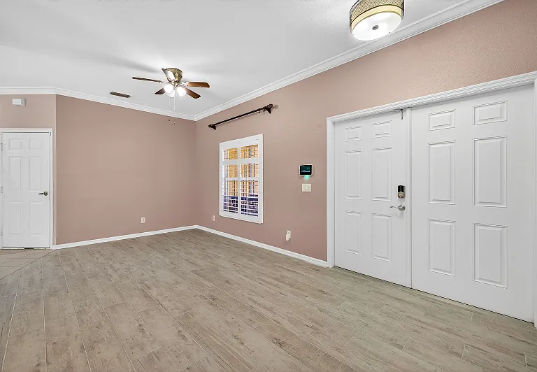 8250 Silver Birch Way — Photo 2