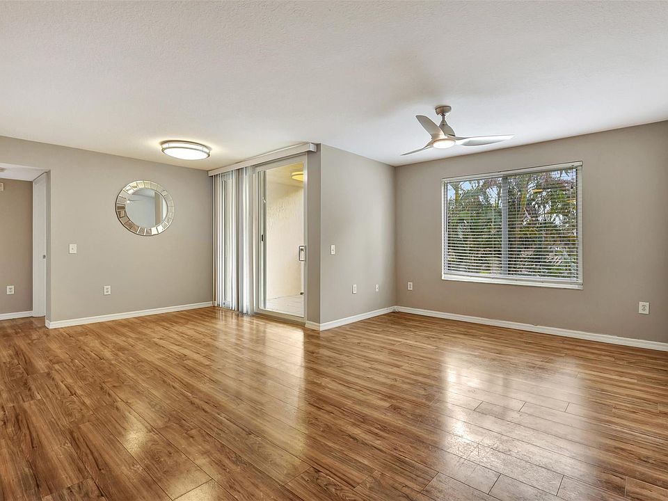 1st image of 310 Villa Circle #310