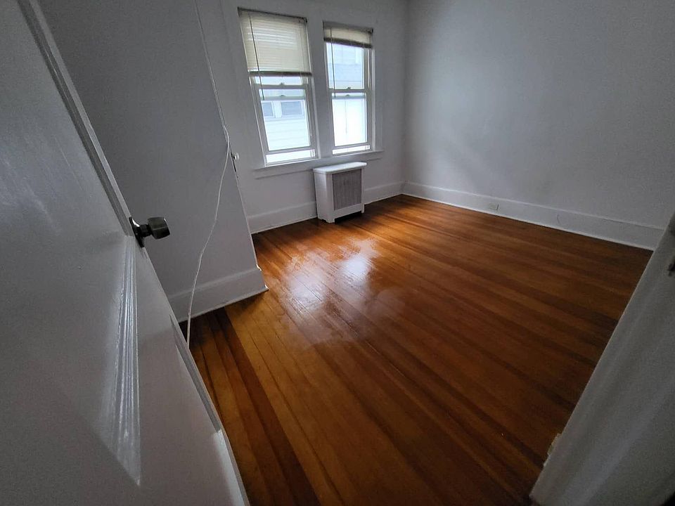 Bedroom #1