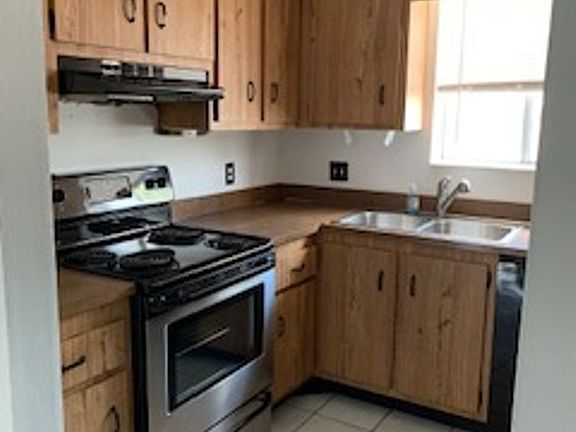 3rd image of 4020 Cortez Dr APT C