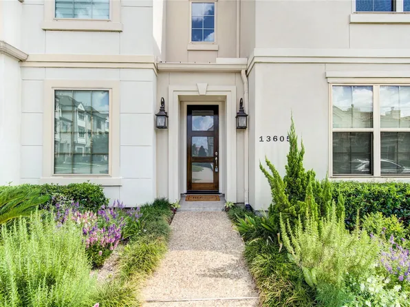 13605 Teal Bluff Ln, Houston, TX 77077