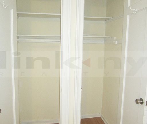 5th image of 770 Garden St APT 6B