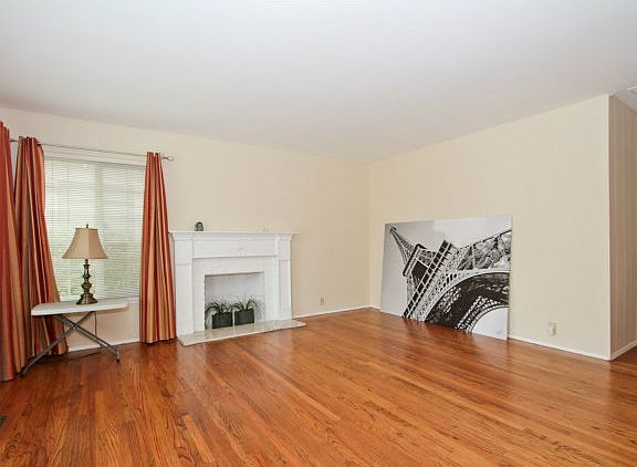 3rd image of 3308 San Pablo Ave