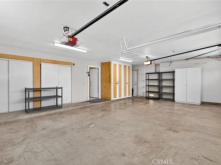 18259 Minnehaha St — Photo 43
