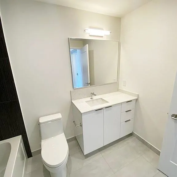 28 Freeland St #3403 — Photo 9