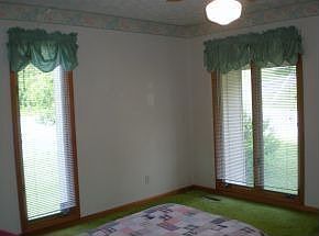5th image of 909 Oakstone Dr