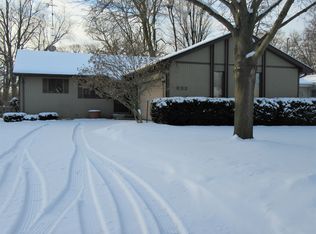 832 Gerald St, Flushing, MI 48433