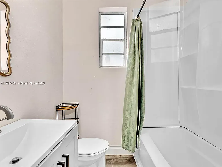1018 Euclid Ave #2 — Photo 8