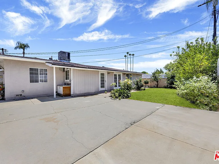 10109 Gloria Ave — Photo 26