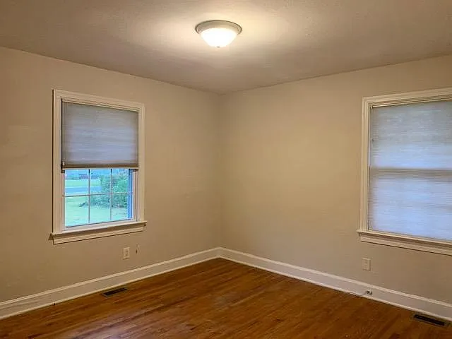 Middle bedroom. Great natural light. New blinds. Spacious closet.