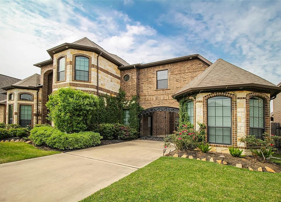 1st image of 26810 Kingsbrook Sky Ln