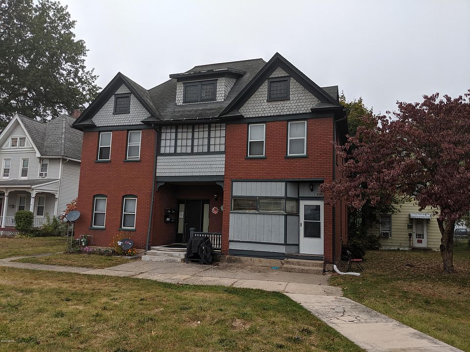 2nd image of 1226 W 4th St