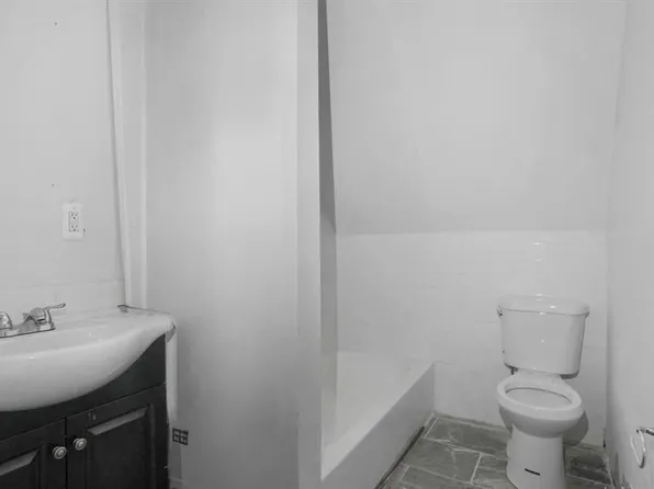 1823 Anthony Avenue image 23 of 31