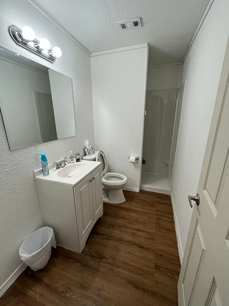 3 bed, 1224 sqft, $1,950 — Photo 4