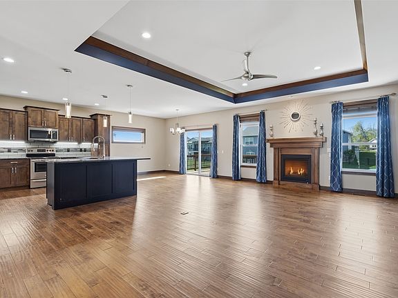 3rd image of 1217 Rolling Glen Dr