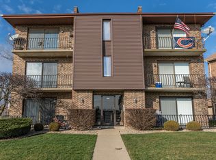 8112 168th Pl #2B, Tinley Park, IL 60477