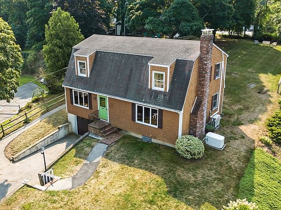 3rd image of 11 Eastern Ave