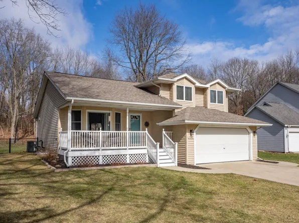 9340 Greystone Rd, Kalamazoo, MI 49009
