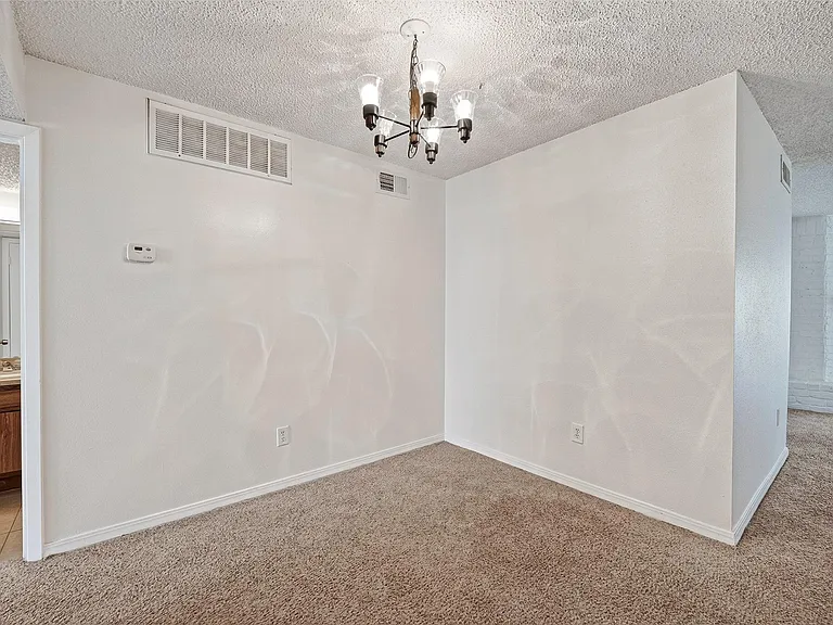 2800 Jeanetta St #406 — Photo 12