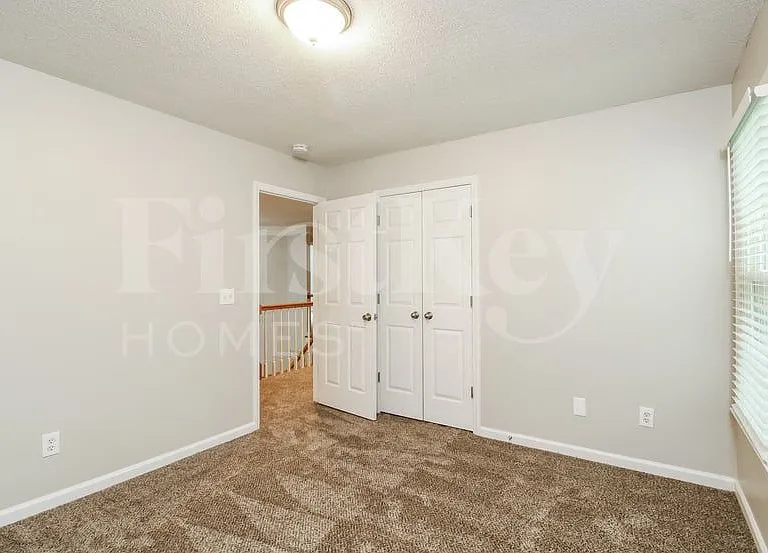 5386 Beechmont Dr — Photo 11