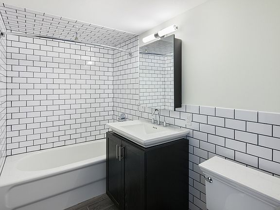5th image of 76 N 4th St APT 327