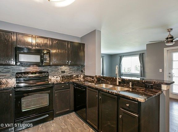 3rd image of 1807 Silverstone Dr
