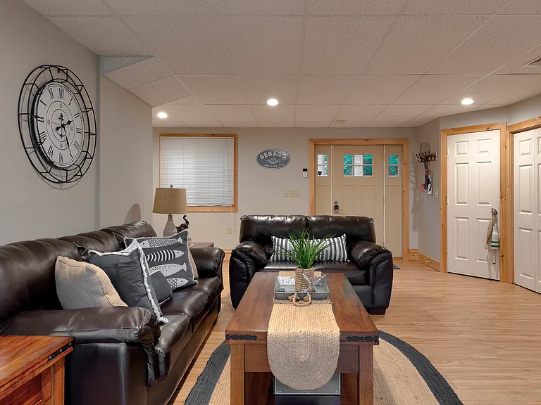 90 Lake Shore Dr — Photo 12